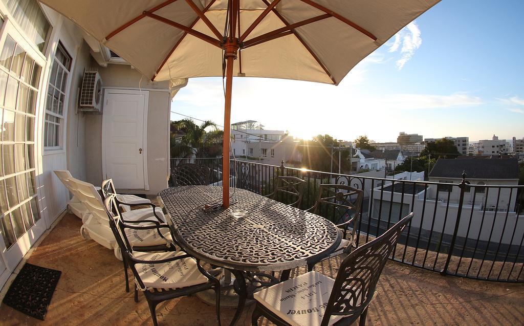 Rhonda'S Manor Boutique Guesthouse Città del Capo Esterno foto