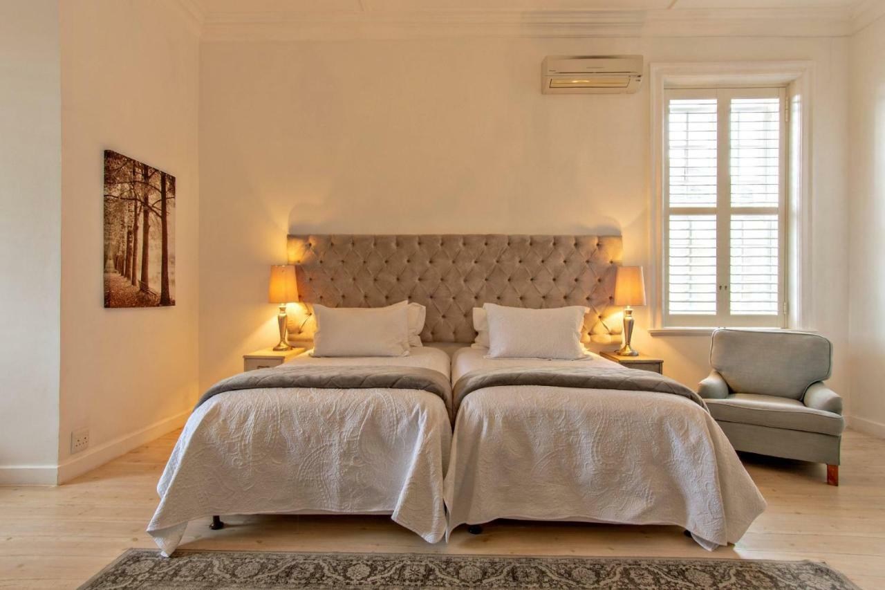 Rhonda'S Manor Boutique Guesthouse Città del Capo Esterno foto